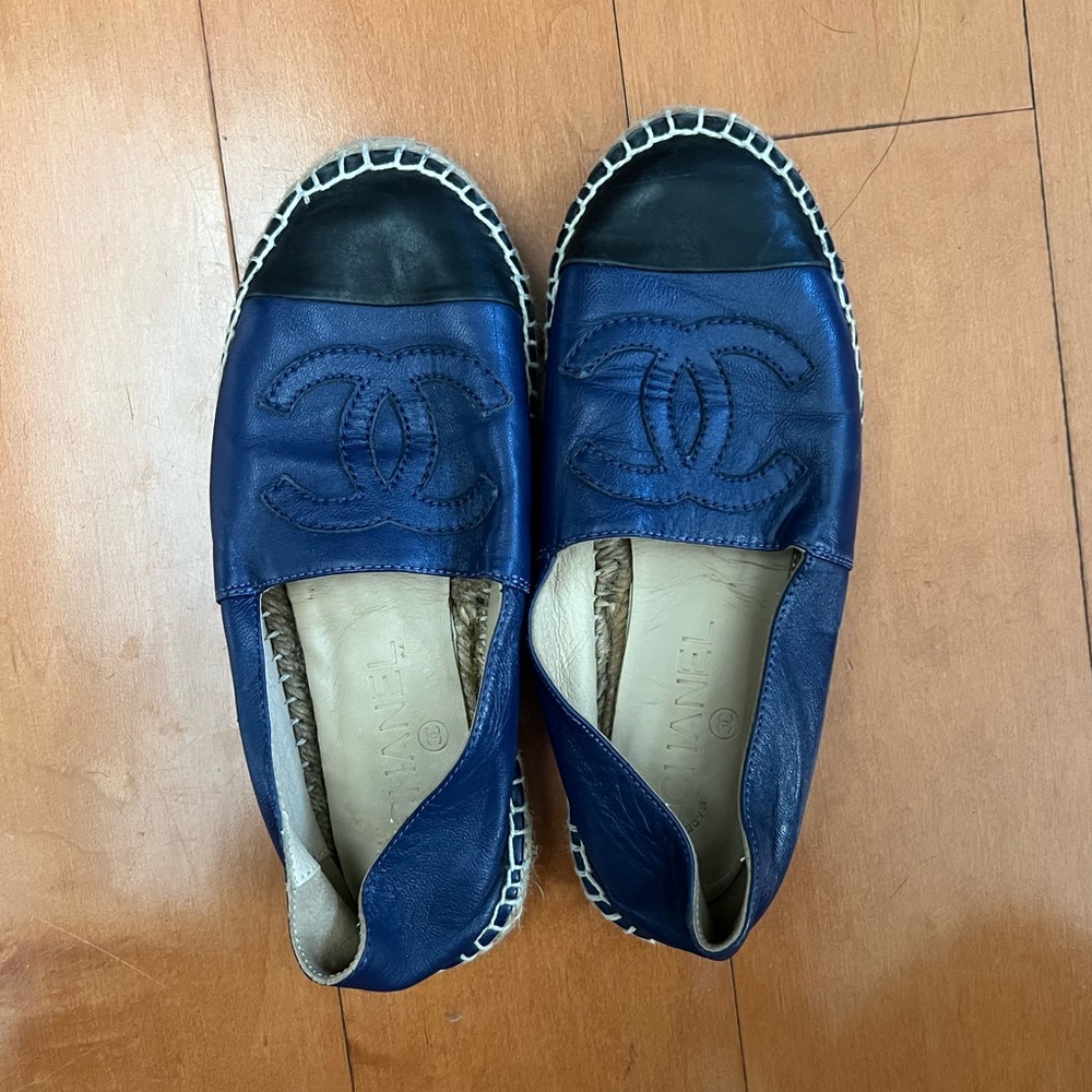 authentic navy and black leather chanel espadrille size 37